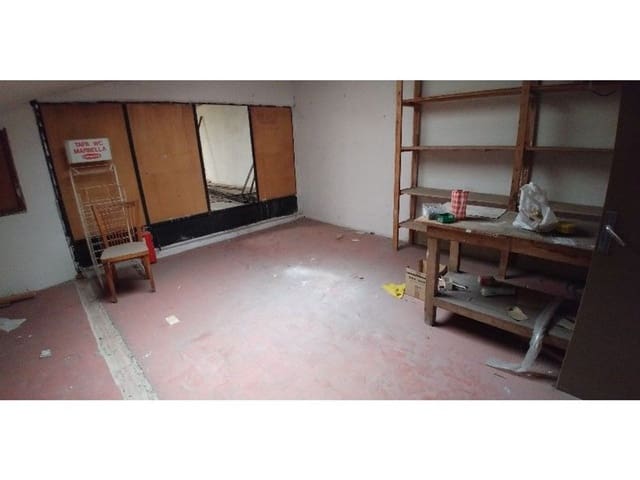 Erhverv til leje i Palencia by - € 800 (Ref: 4222188)