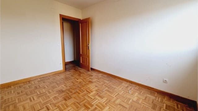 3 bedroom Apartment for sale in Palencia city - € 140,000 (Ref: 4392723)