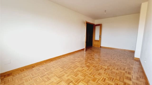 3 bedroom Apartment for sale in Palencia city - € 140,000 (Ref: 4392723)