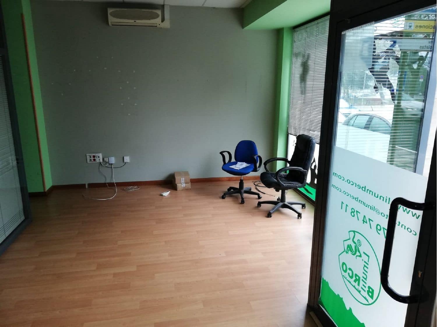 Commercial for rent in Palencia city - € 800 (Ref: 4392779)