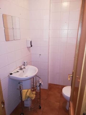 Erhverv til leje i Palencia by - € 800 (Ref: 4392779)