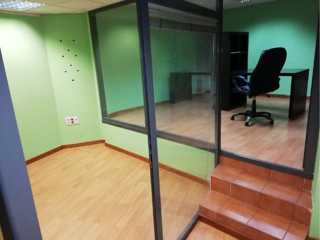 Erhverv til leje i Palencia by - € 800 (Ref: 4392779)