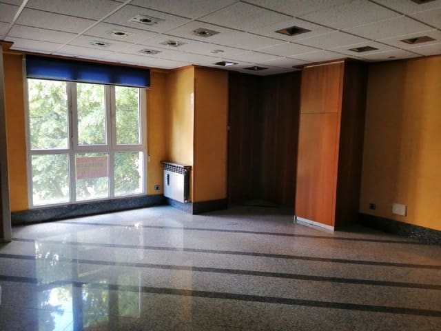 Kantoor te koop in Palencia stad - € 190.000 (Ref: 4701348)