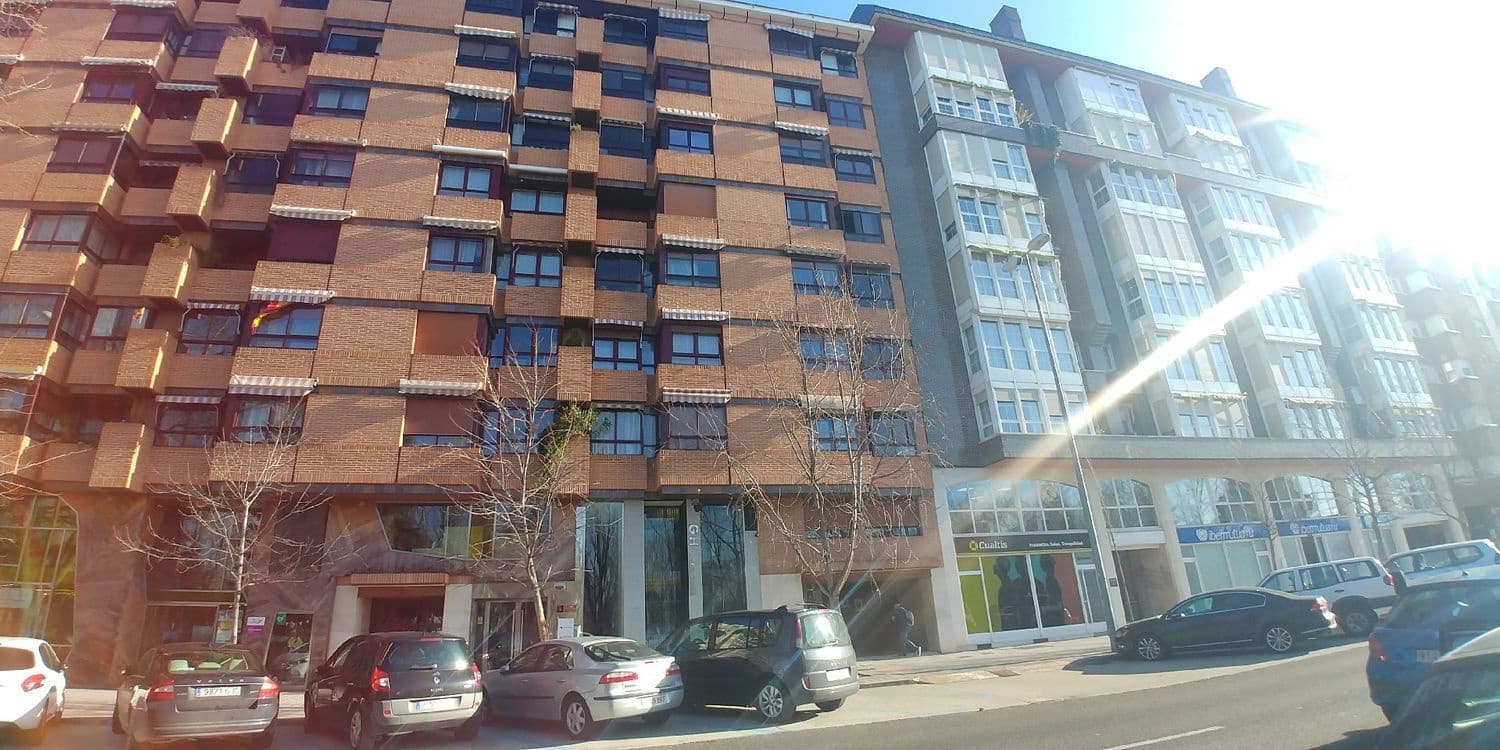 Biuro na sprzedaż w Miasto Palencia - 110 000 € (Ref: 5057365)