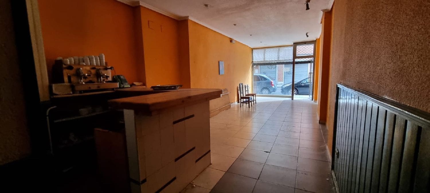 Kommersiell til salgs i Palencia by - € 95 000 (Ref: 5620466)