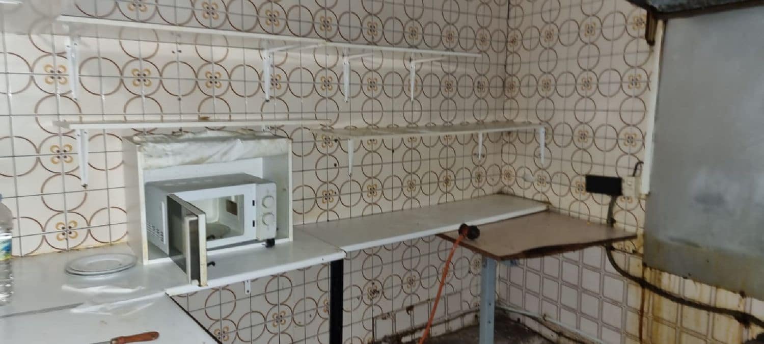 Kommersiell til salgs i Palencia by - € 95 000 (Ref: 5620466)