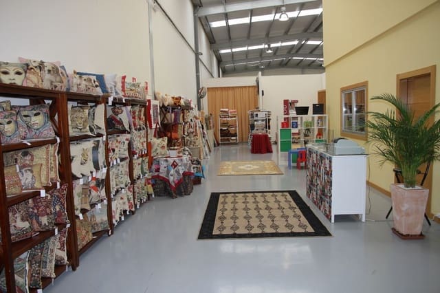 Comercial para venda em Palência / Palença cidade - 460 000 € (Ref: 5620520)