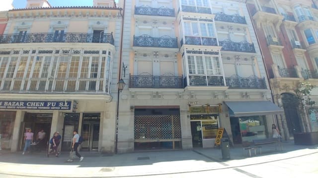 Erhverv til leje i Palencia by - € 2.800 (Ref: 5620555)
