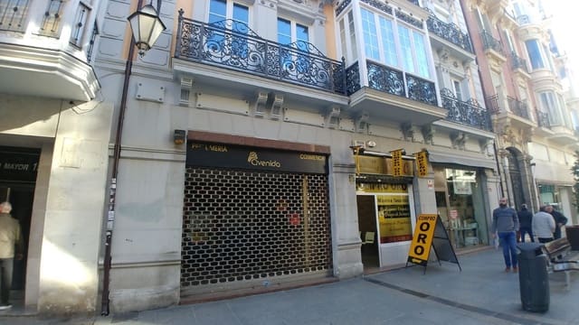 Erhverv til leje i Palencia by - € 2.800 (Ref: 5620555)