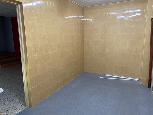 Komercyjne do wynajęcia w Miasto Palencia - 600 € (Ref: 6093651)