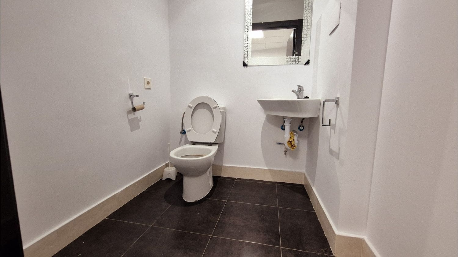 Kaupallinen vuokrattavana paikassa Palencia kaupunki - 350 € (Ref: 6093675)