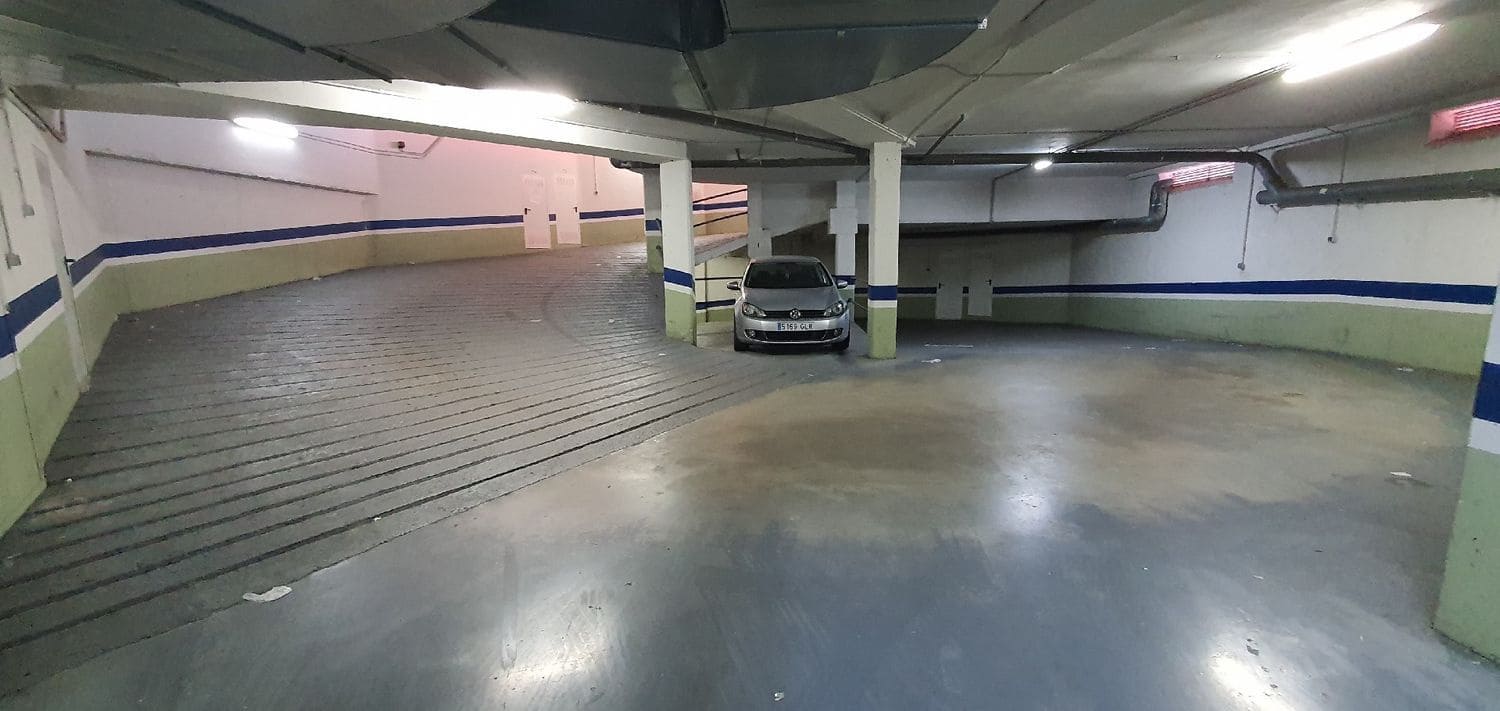 Garage til salg i Palencia by - € 22.000 (Ref: 6093697)