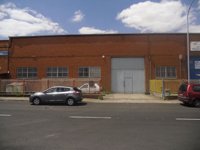 Commercial for sale in Palencia city - € 200,000 (Ref: 6093701)