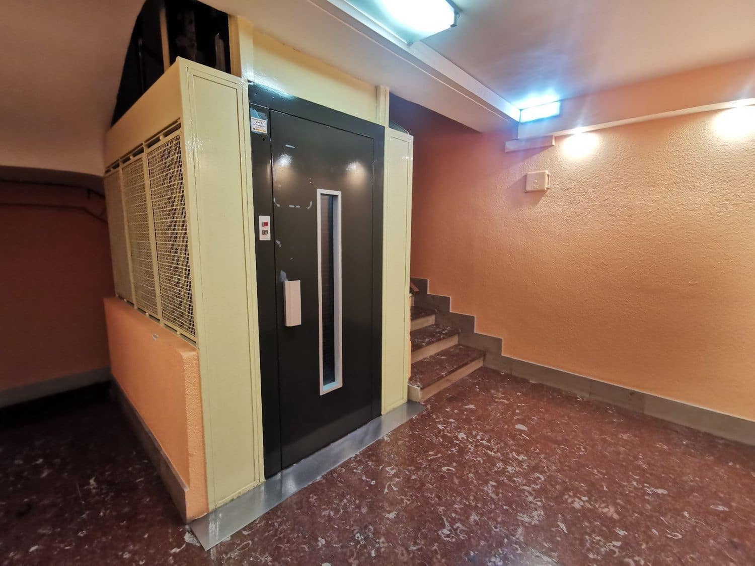 Office for rent in Palencia city - € 600 (Ref: 6093711)