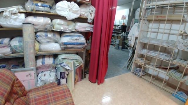 Commercieel te huur in Palencia stad - € 500 (Ref: 6420827)