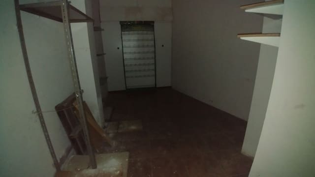 Commercial for rent in Palencia city - € 400 (Ref: 6906618)