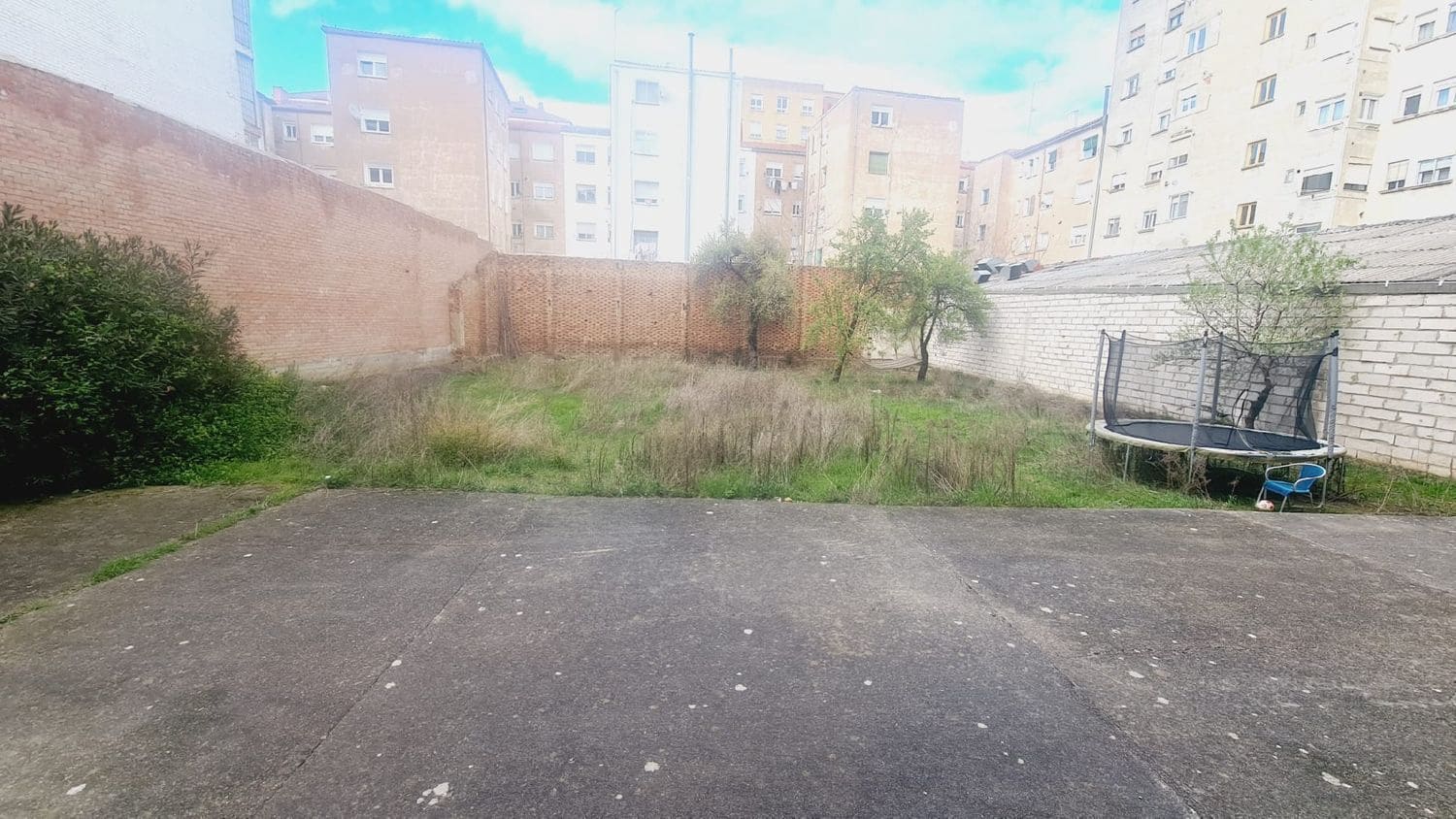 Kommersiell til salgs i Palencia by - € 70 000 (Ref: 6906640)