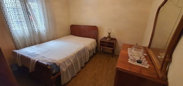 3 bedroom Townhouse for sale in Grijota - € 37,500 (Ref: 6906654)