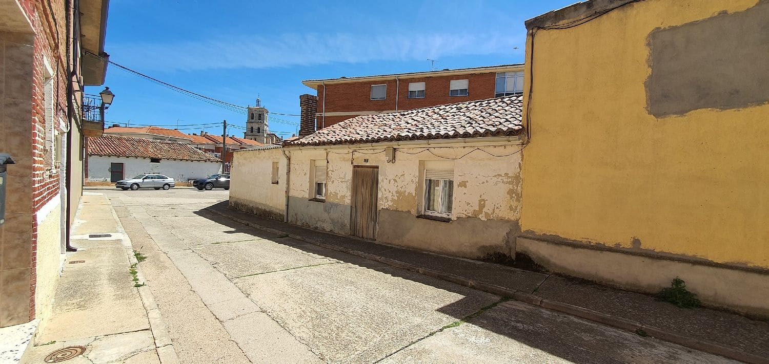 3 bedroom Townhouse for sale in Grijota - € 37,500 (Ref: 6906654)