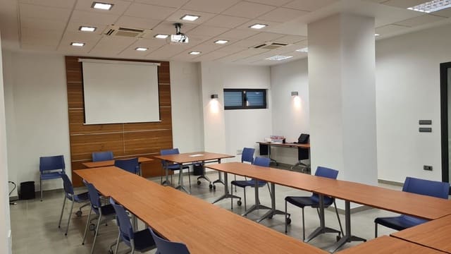 Gewerbe zu vermieten in Palencia Stadt - 1.000 € (Ref: 6906671)