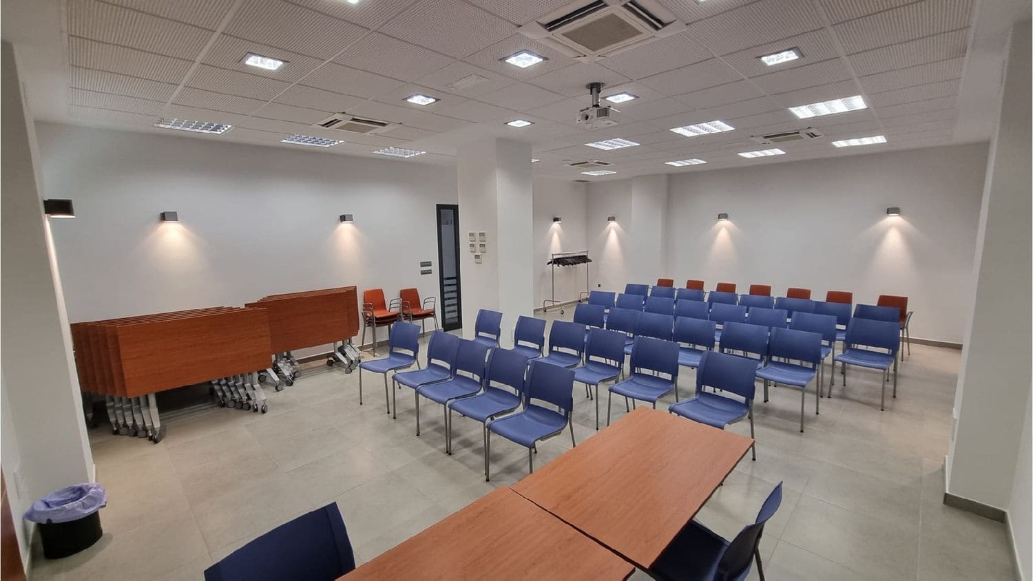 Comercial para arrendar em Palencia / Palenca cidade - 750 € (Ref: 6906671)