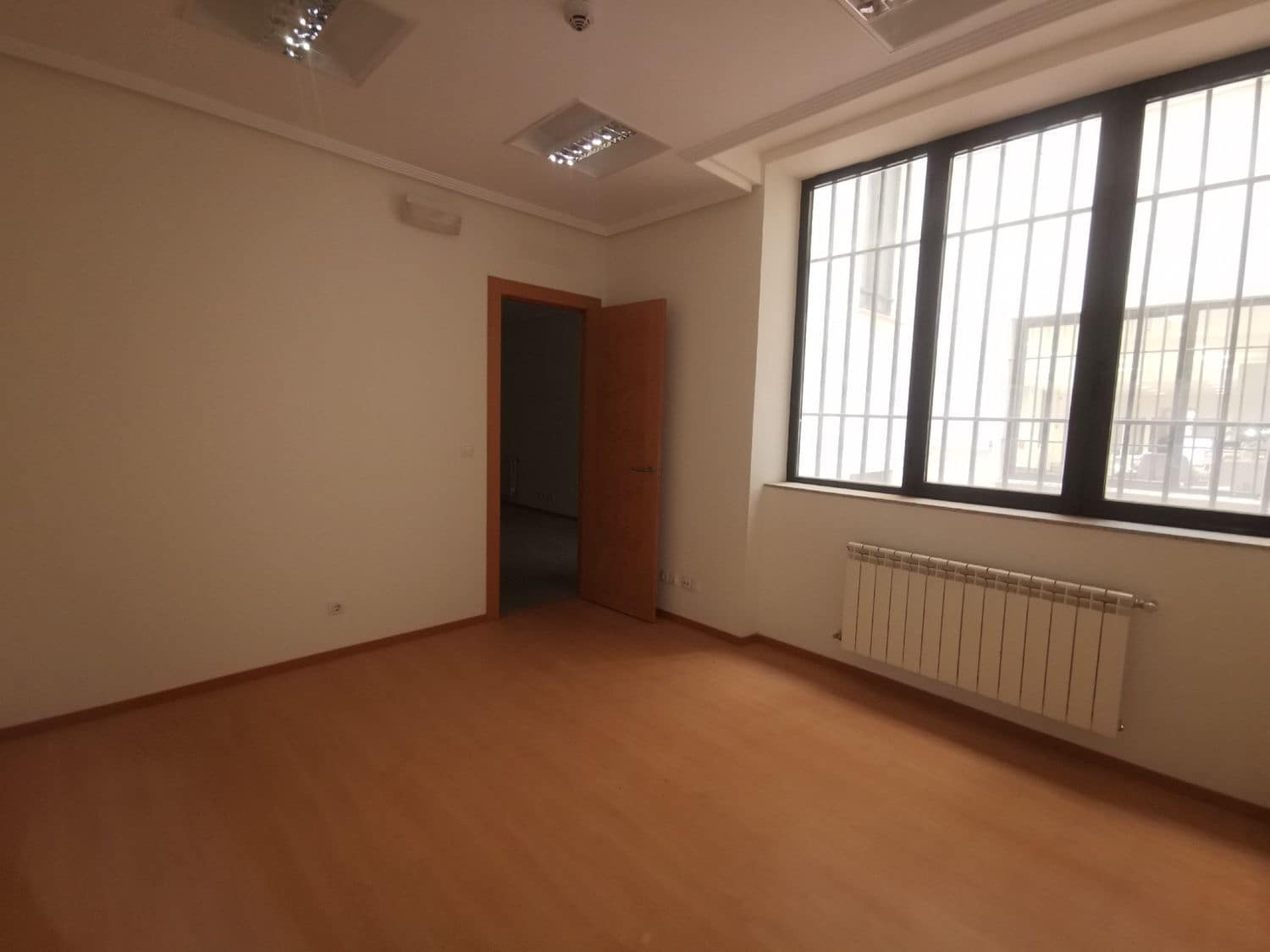 Kontor til salg i Palencia by - € 148.700 (Ref: 6906673)