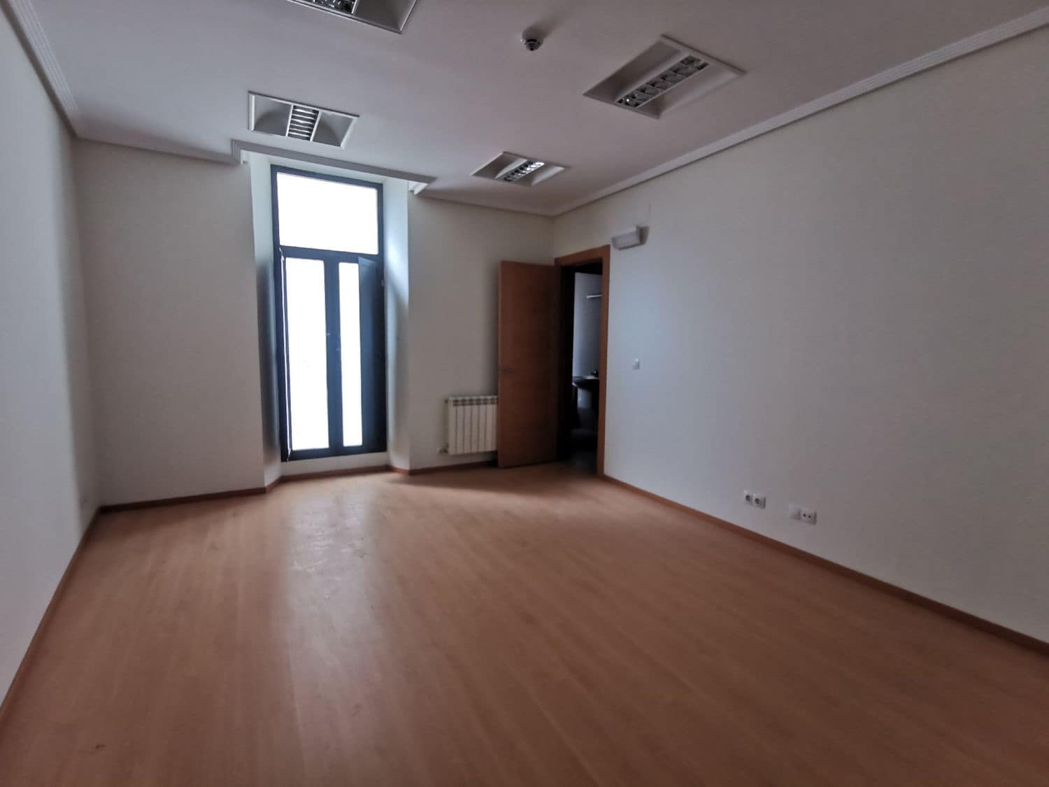 Toimisto myytävänä paikassa Palencia kaupunki - 148 600 € (Ref: 6906681)