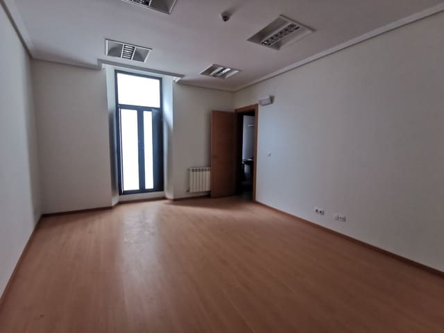 Kantoor te koop in Palencia stad - € 148.600 (Ref: 6906681)