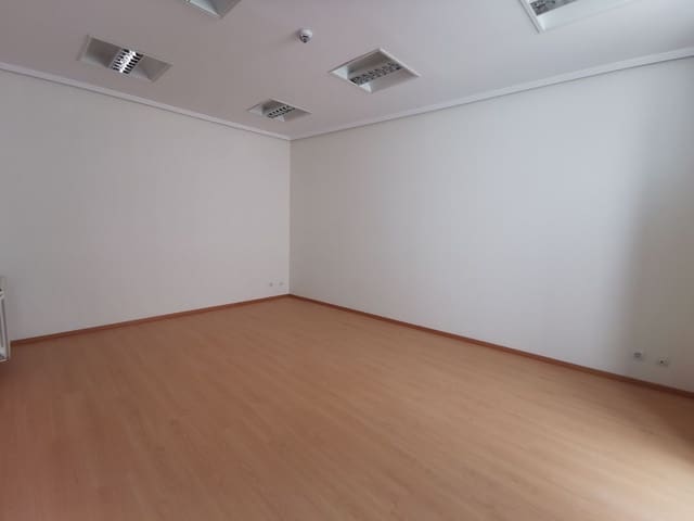 Kantoor te koop in Palencia stad - € 148.600 (Ref: 6906681)