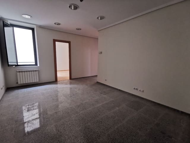 Bureau à vendre à Palencia ville - 137 300 € (Ref: 6906681)