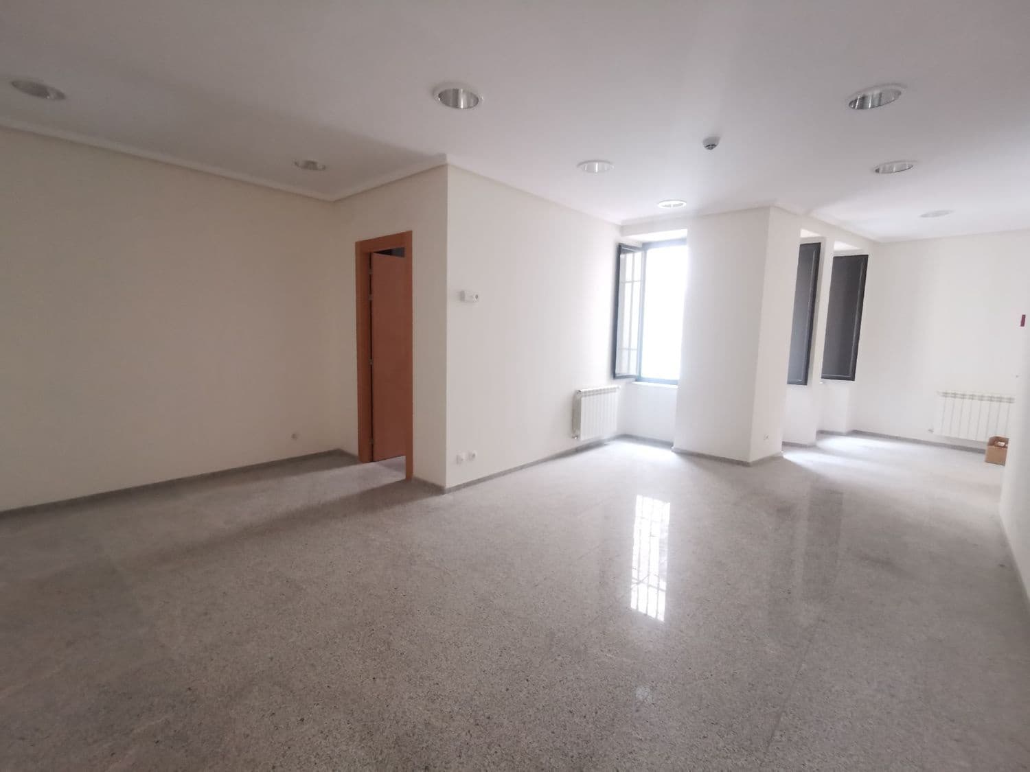Kantoor te koop in Palencia stad - € 138.500 (Ref: 6906689)