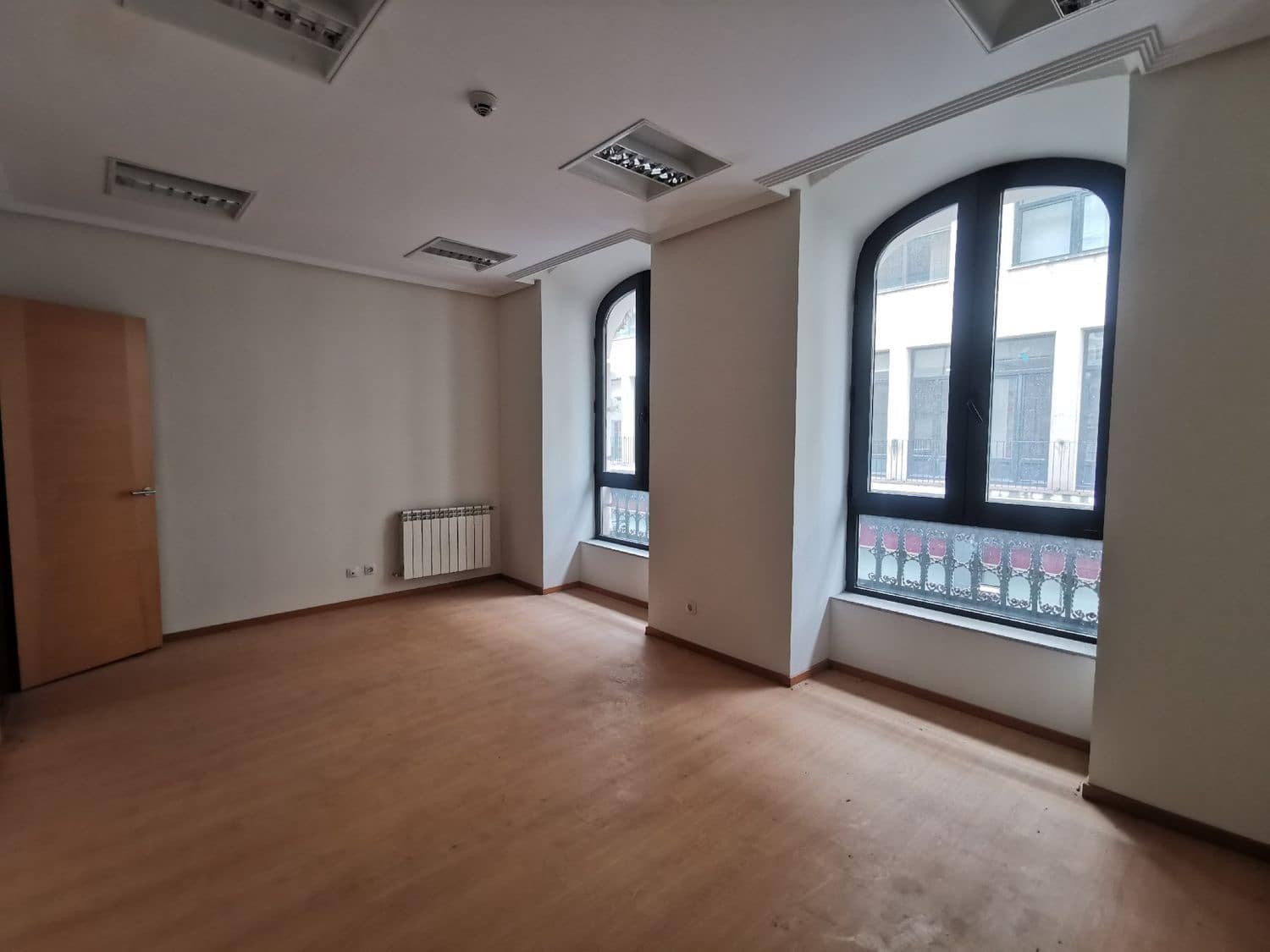 Office for sale in Palencia city - € 127,800 (Ref: 6906689)