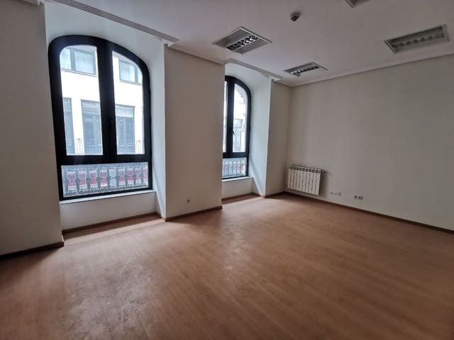 Biuro na sprzedaż w Miasto Palencia - 127 800 € (Ref: 6906689)