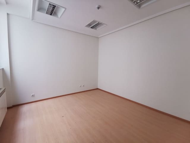 Office for sale in Palencia city - € 150,900 (Ref: 6906690)