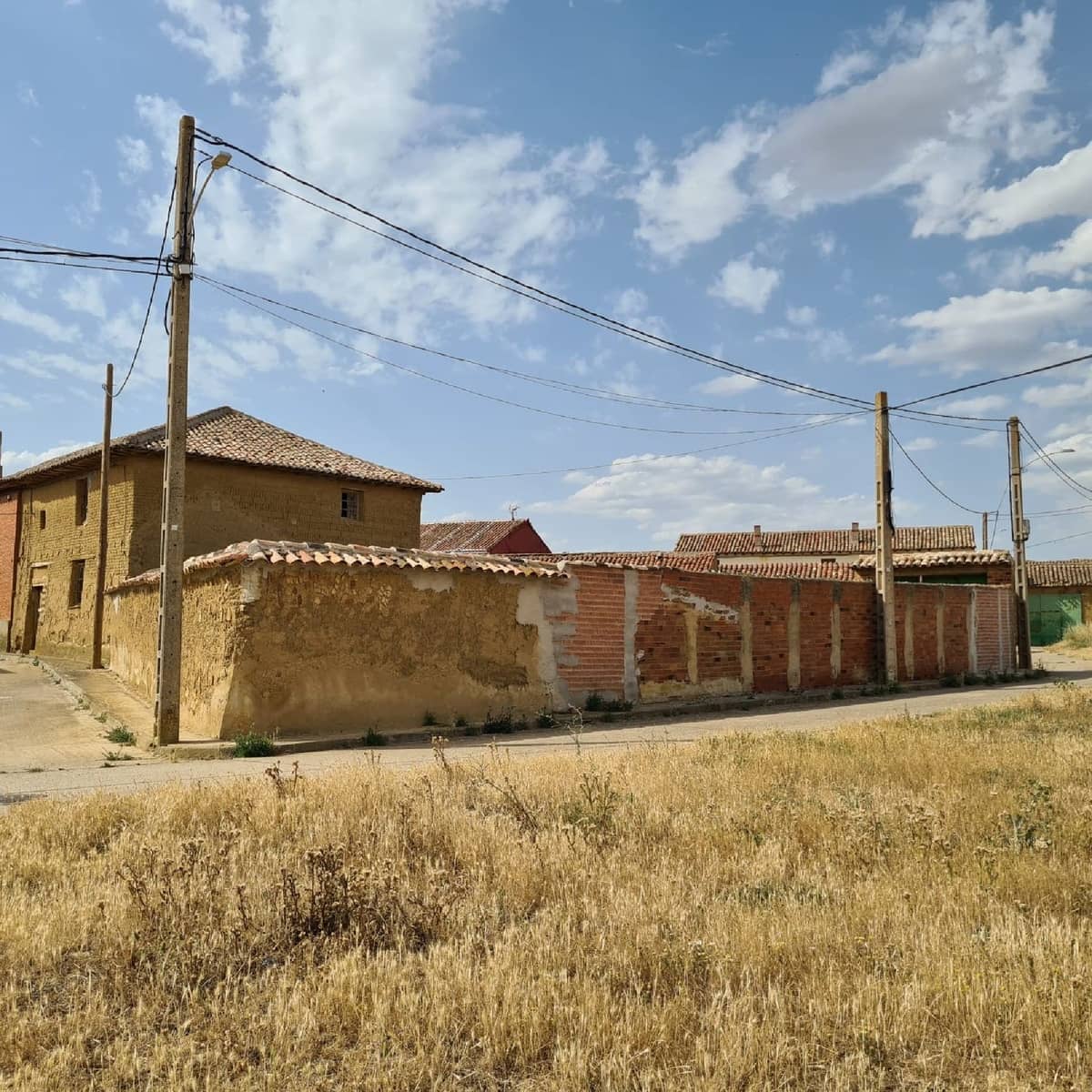 Ruin for sale in Valle del Retortillo - € 15,000 (Ref: 7018898)