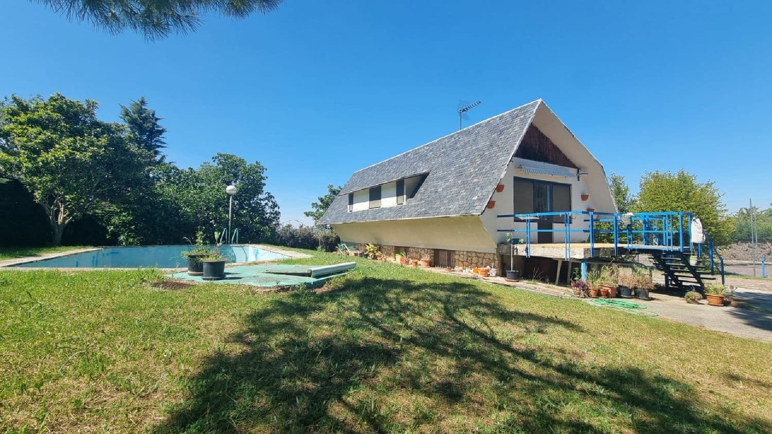 Villa til salgs i Palencia by - € 250 000 (Ref: 7859490)
