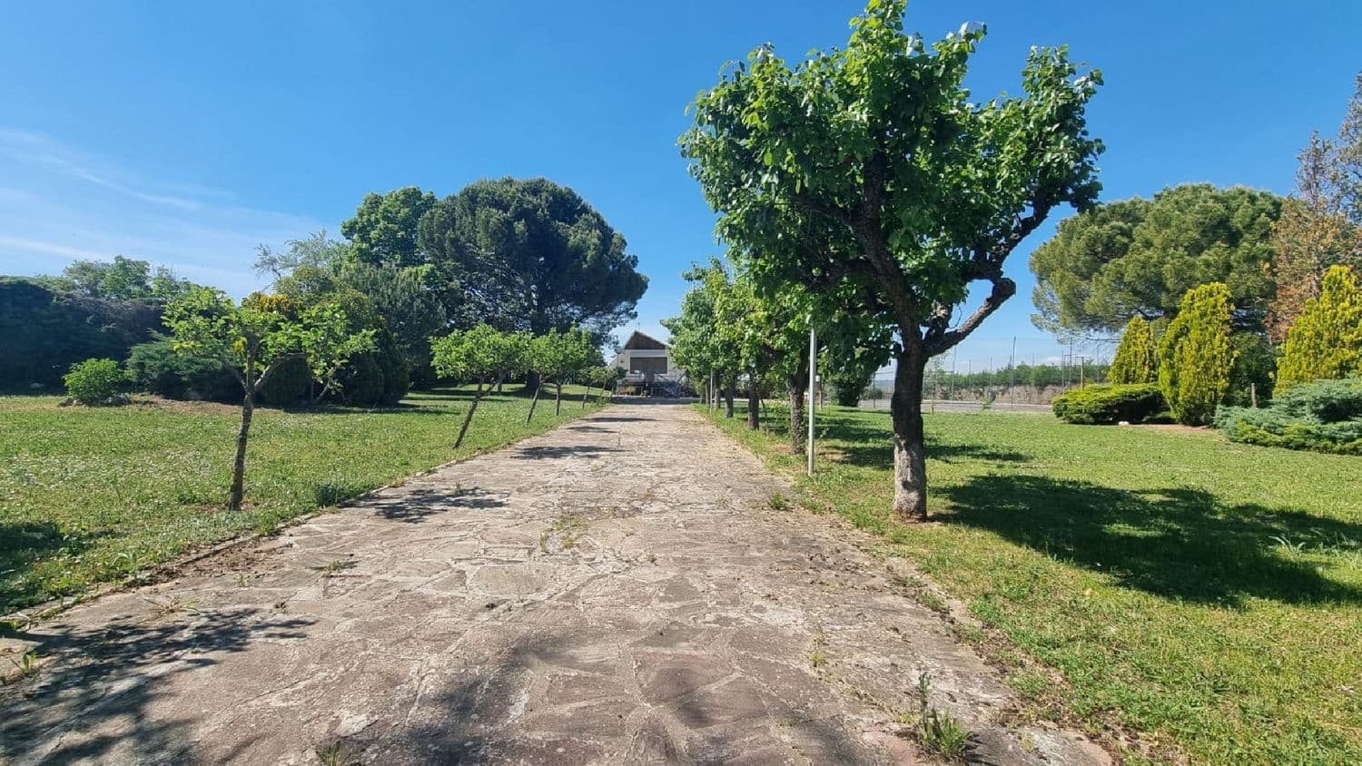 Villa til salgs i Palencia by - € 250 000 (Ref: 7859490)