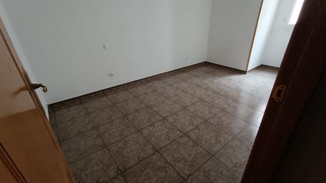 4 bedroom Apartment for sale in Palencia city - € 183,000 (Ref: 7859497)