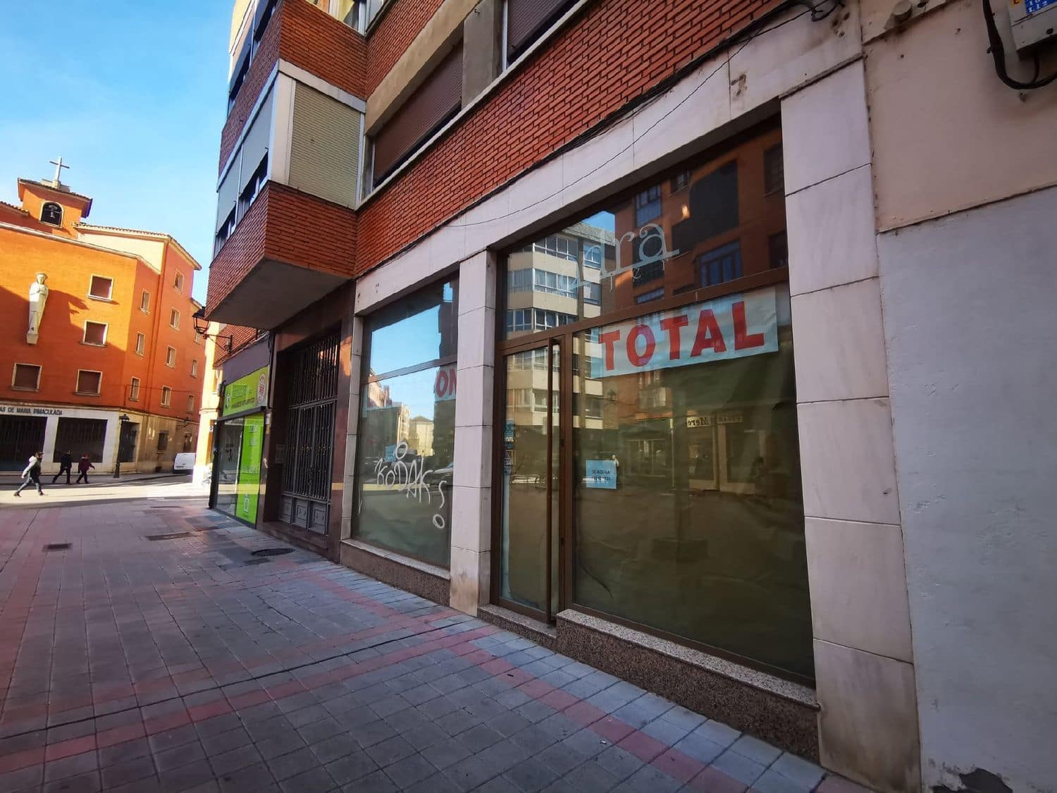 Commercial for rent in Palencia city - € 800 (Ref: 7859512)