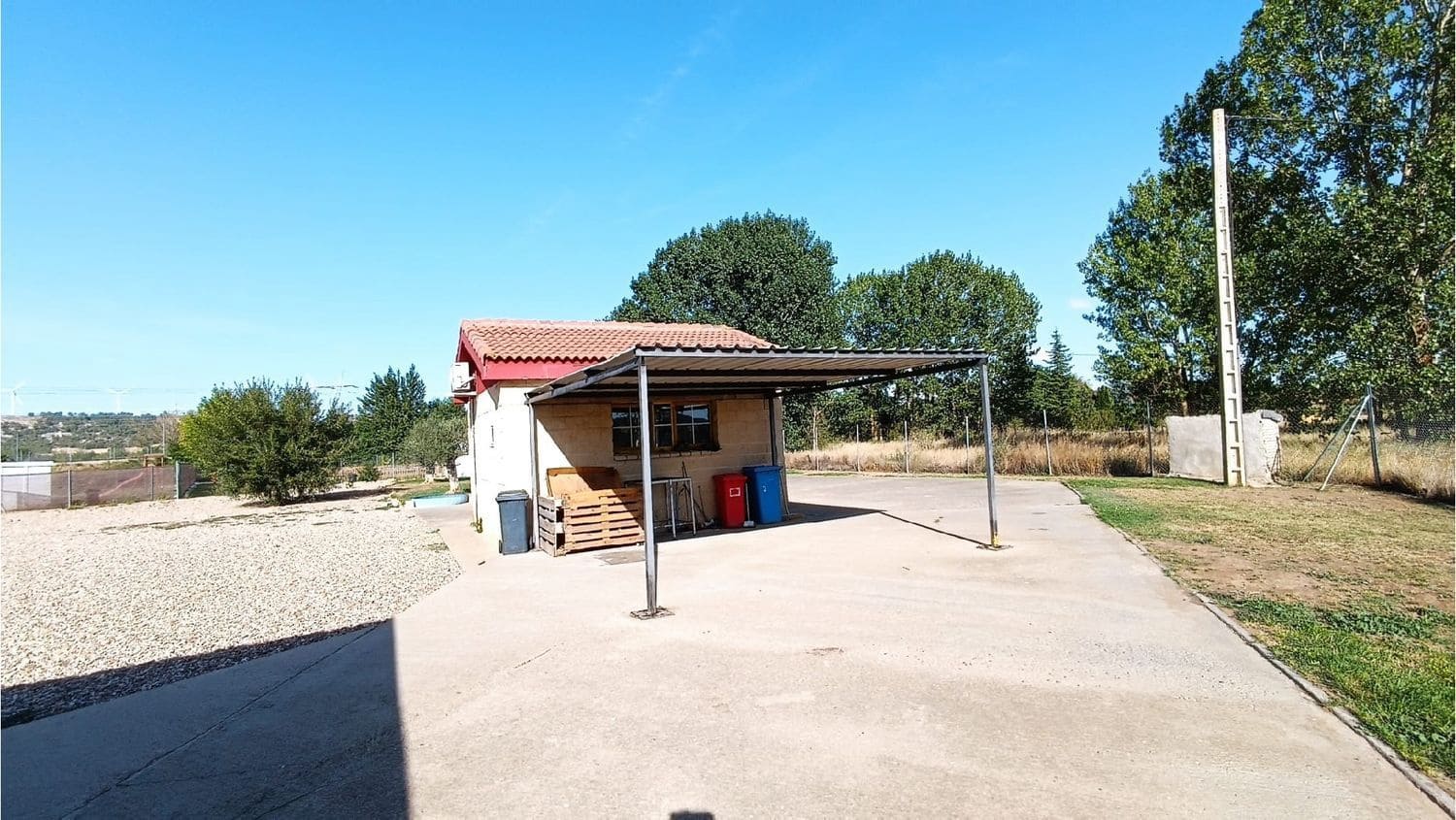 4 soveværelse Virksomhed til salg i Palencia by - € 415.000 (Ref: 7859526)