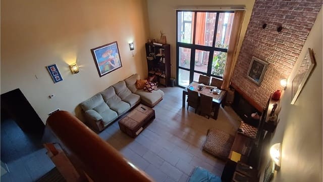 4 bedroom Business for sale in Palencia city - € 415,000 (Ref: 7859526)