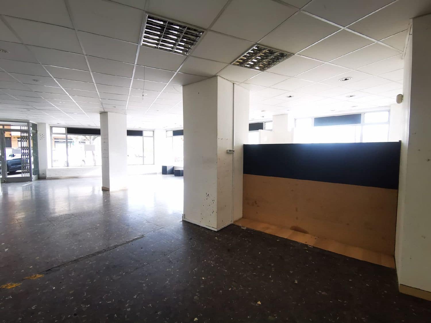 Kaupallinen vuokrattavana paikassa Palencia kaupunki - 700 € (Ref: 7859535)