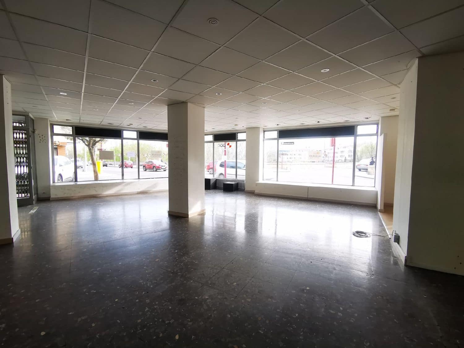 Kaupallinen vuokrattavana paikassa Palencia kaupunki - 700 € (Ref: 7859535)