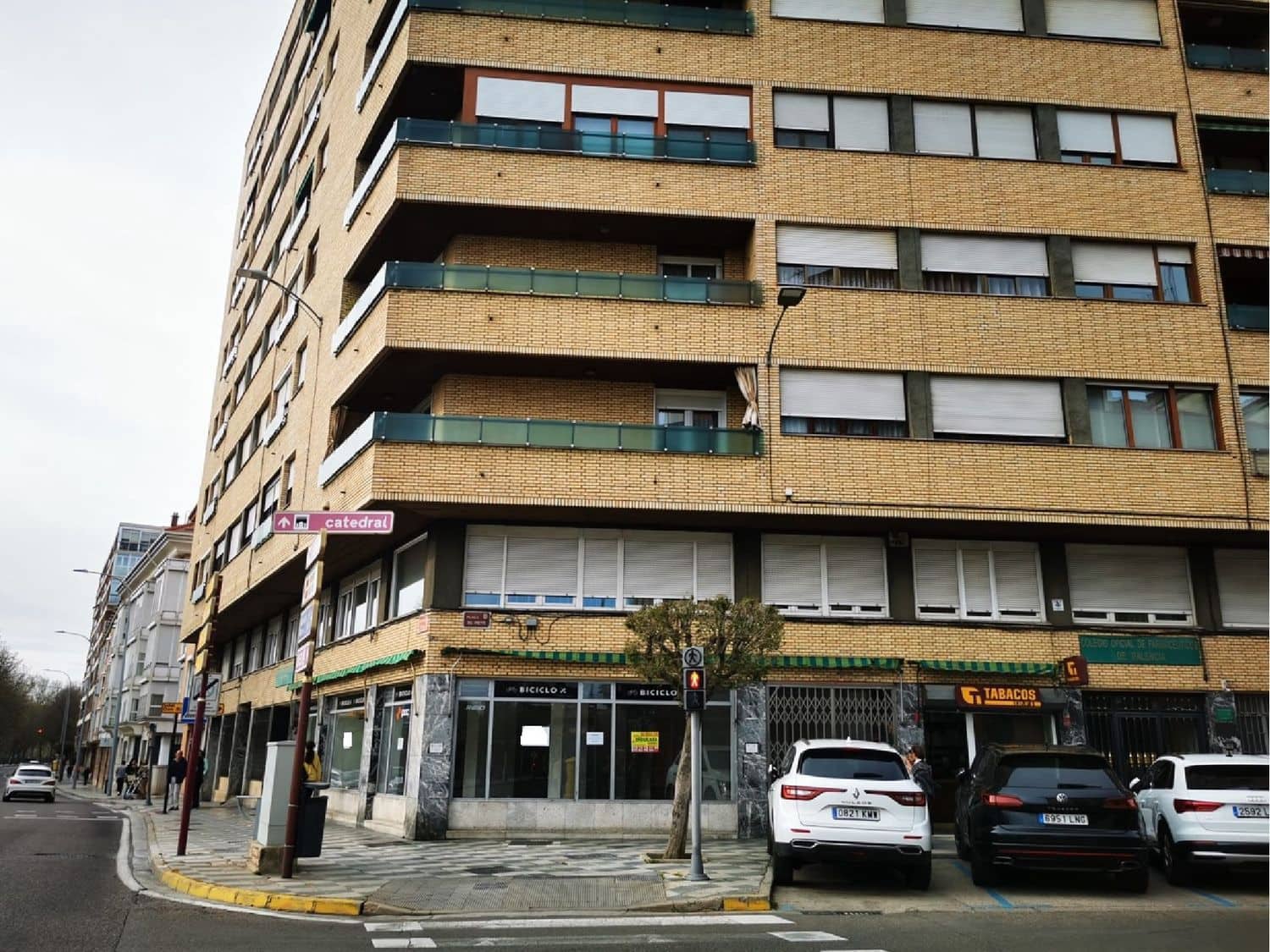 Kaupallinen vuokrattavana paikassa Palencia kaupunki - 700 € (Ref: 7859535)