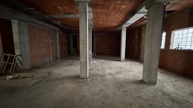 Comercial para venda em Palência / Palença cidade - 128 000 € (Ref: 7859539)