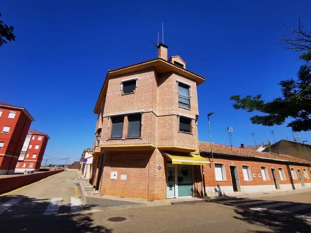 Villa til salg i Venta de Baños - € 180.000 (Ref: 7859594)