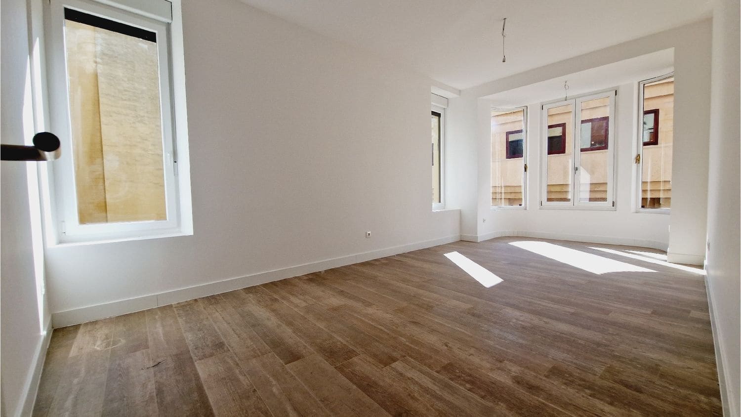 5 soveværelse Lejlighed til salg i Palencia by med garage - € 565.000 (Ref: 7859602)