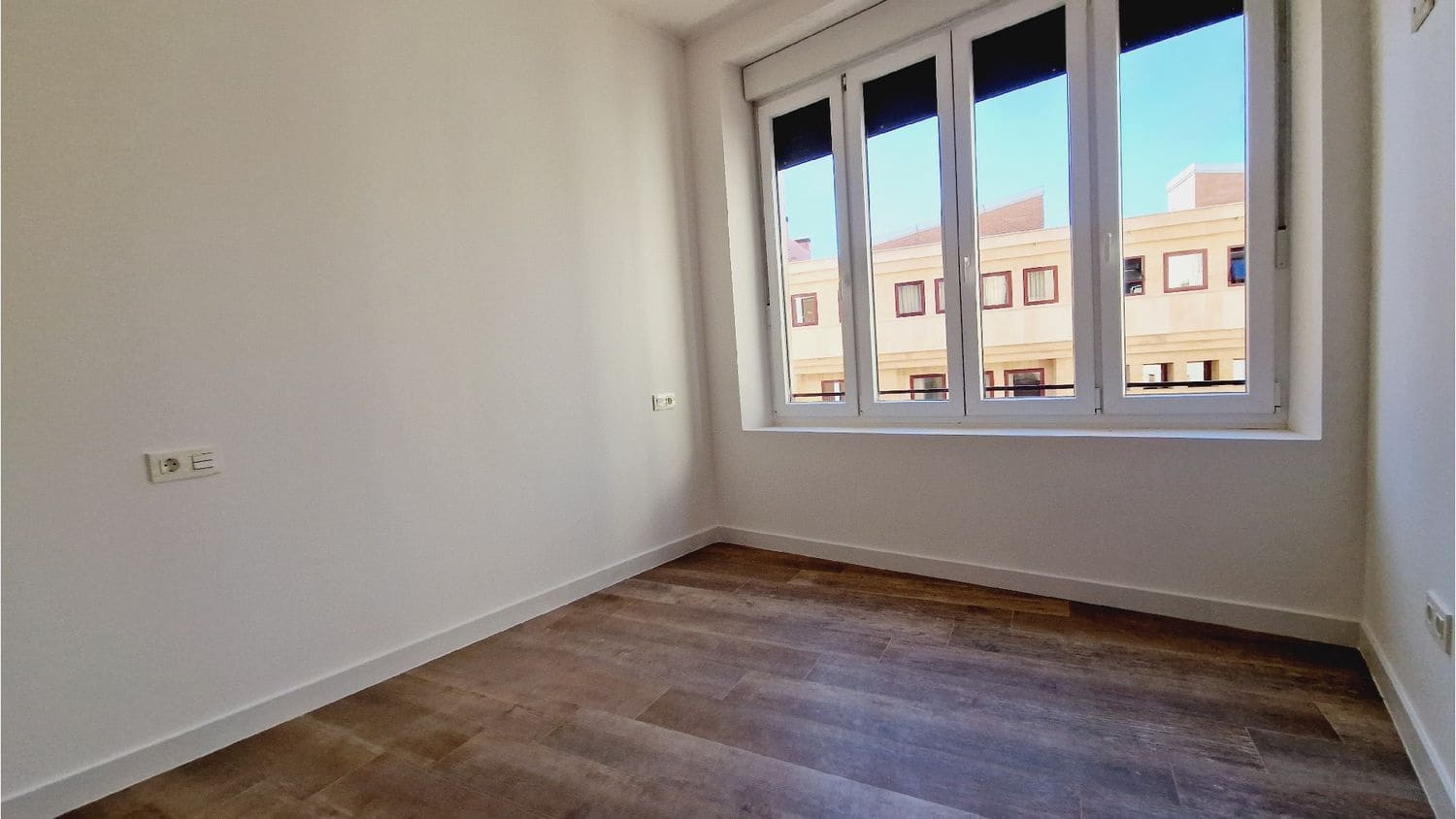 5 soveværelse Lejlighed til salg i Palencia by med garage - € 565.000 (Ref: 7859602)