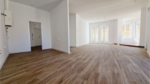 3 soveværelse Lejlighed til salg i Palencia by med garage - € 410.000 (Ref: 7859605)