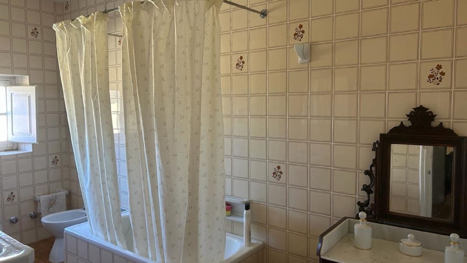 7 bedroom Villa for sale in Valle del Retortillo with garage - € 120,000 (Ref: 7859623)